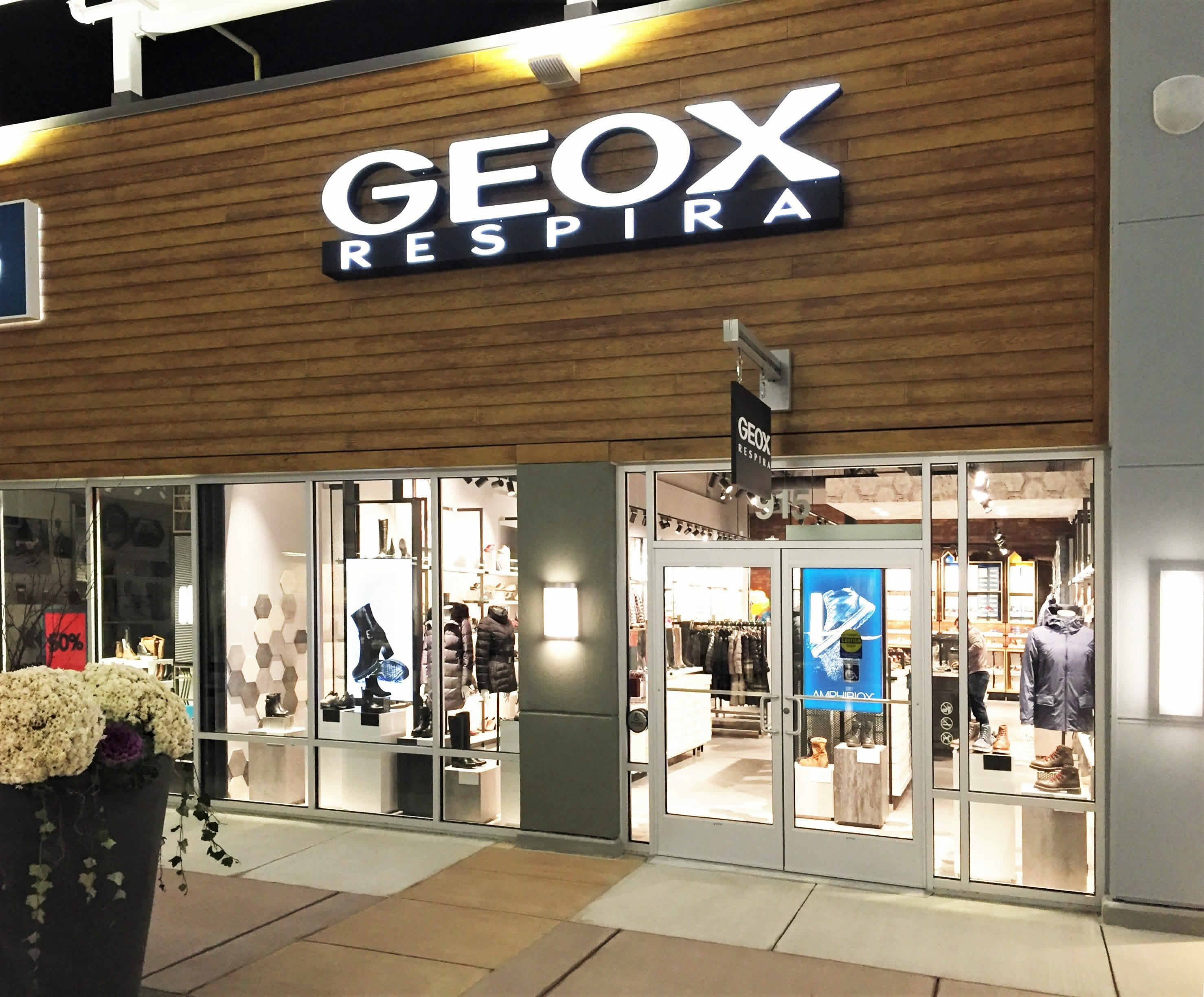 geox outlet canada